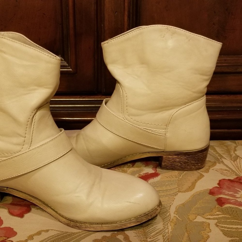 Buckle Boot - Picture 3 of 6